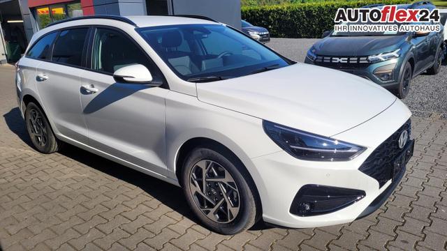 Hyundai i30 Kombi Smart SW Family*LED*Navi*Shzg*Lhzg*PDC*Cam*16Zoll* 