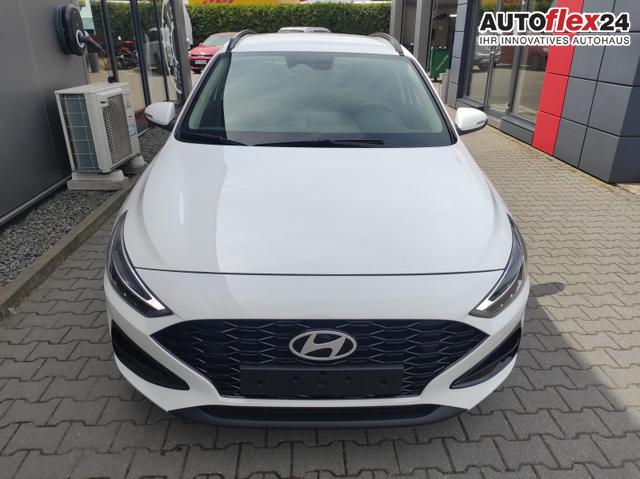 Hyundai i30 Kombi Smart SW Family*Navi*LED*Shzg*Lhzg*PDC*Cam*16Zoll* 