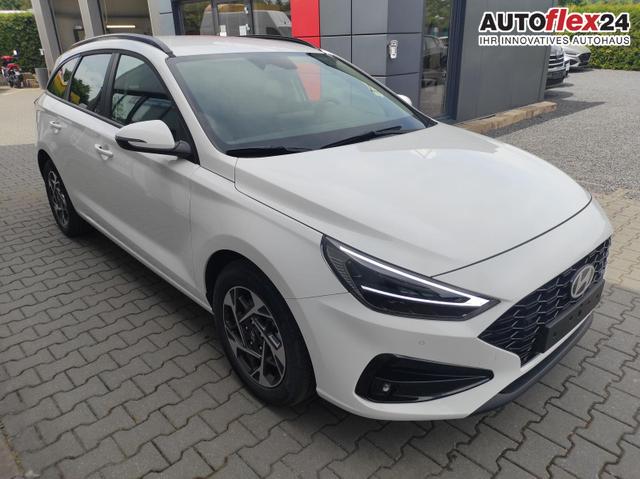 Hyundai i30 Kombi Smart SW Family*Navi*LED*Shzg*Lhzg*PDC*Cam*16Zoll* 