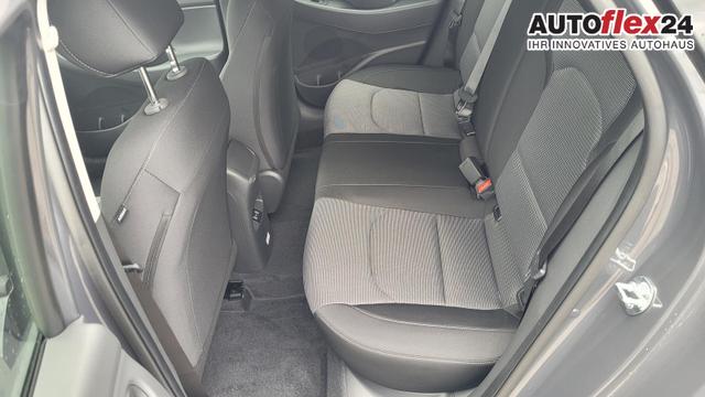 Hyundai i30 Family HB 1.6 GO*Navi*LED*Shzg*Lhzg*PDC*Cam*16Zoll* 