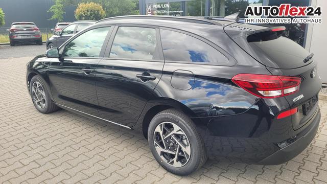 Hyundai i30 Kombi GO SW 1.6 GO*Navi*LED*Shzg*Lhzg*PDC*Cam*16Zoll* 