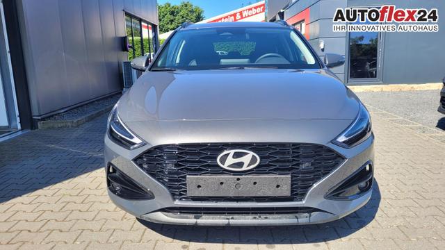 Hyundai i30 Kombi Family SW Family*Navi*LED*Shzg*Lhzg*PDC*Cam*16Zoll* 
