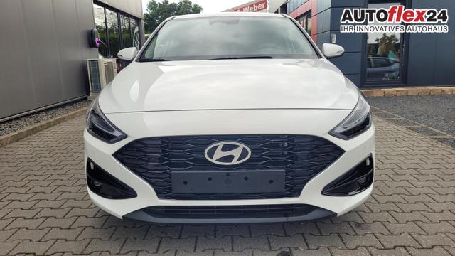 Hyundai i30 Familiy HB Family*Navi*LED*Shzg*Lhzg*PDC*Cam*16Zoll* 