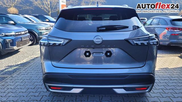 Nissan Qashqai Tekna 4x4 4x4*Navi*LED*PDach*Leder*Shzg*BFS* 