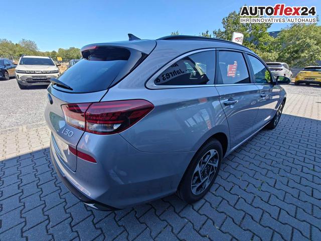 Hyundai i30 Kombi Style SW 1.6 Style*Navi*LED*Shzg*Lhzg*TOT*Cam*ACC 