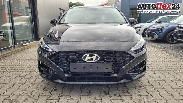 Vorlauffahrzeuge Hyundai i30 Kombi - GO SW 1.6 GO Navi LED Shzg Lhzg PDC Cam 16Zoll 