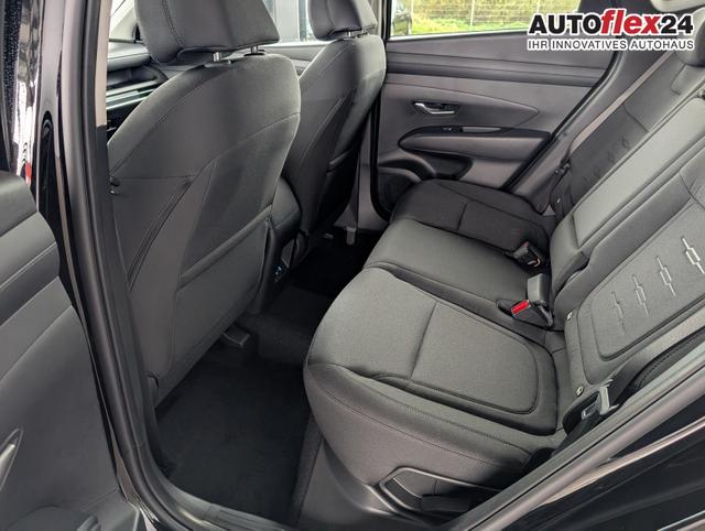 Hyundai TUCSON E-Motion 1.6 T-GDI 2WD / Panoramadach Sitz + Lenkradheizung LED Navi PDC V&H Kamera Alu 18" 