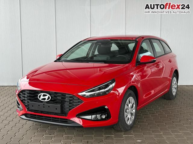 Gebrauchtfahrzeug Hyundai i30 - WG Comfort 1.5 GDI 6MT / LED Navi PDC V. H./ Kamera Kurvenlicht Carplay Nebel