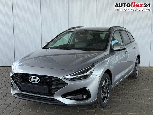 Gebrauchtfahrzeug Hyundai i30 Kombi - Comfort 1.5 GDI 6MT / Navi PDC V.&H. Kamera LED Carplay Sitz & Lenkr.Heiz.