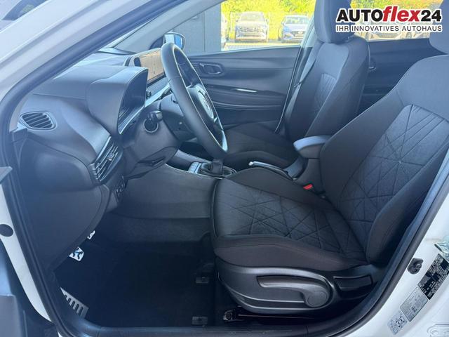 Hyundai BAYON Premium 1.0 T-GDI mHev / Bose Navi Keyless Klimaautom. LED Sitz & Lenkr.Heiz./ PDC V.&H. + Kamera 