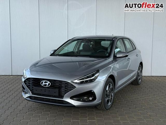 Gebrauchtfahrzeug Hyundai i30 - GO 1.5 DPI / Sitz   Lenkradh./ LED Navi Tempomat Alu16 PDC V.&H.m.Kamera