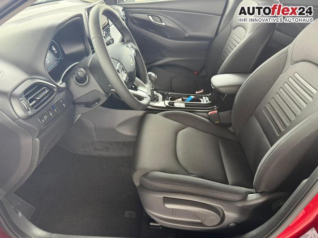 Gebrauchtfahrzeug Hyundai i30 Kombi - Style 1.5 T-GDI mHEV 6MT / Navi LED Sitz & Lenkr.Heiz Keyless PDC V.&H. Kamera Alu16