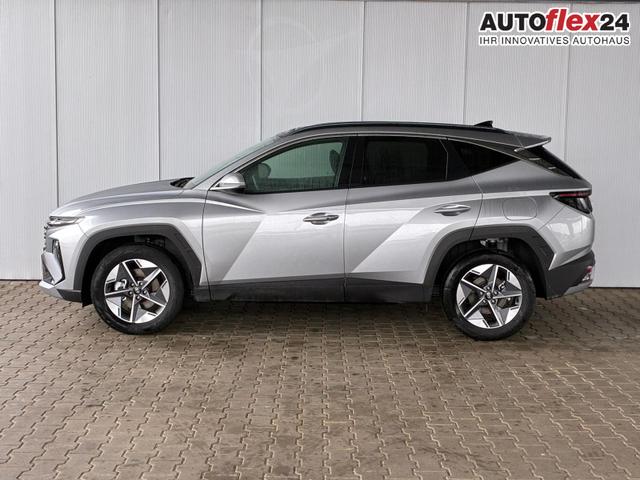 Hyundai TUCSON E-Motion 1.6 T-GDi 2WD HEV / Panoramadach ACC LED Sitz + Lenkradheizung Navi PDC V&H Kamera Alu 18" 