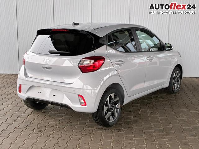 Hyundai i10 Advance 1.2 GDI Automatik / Rückfahrkamera Sitz + Lenkradheizung Navi Alu 15" 