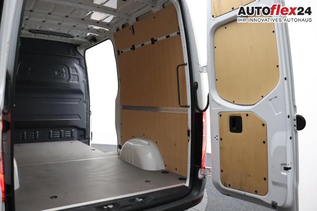 Mercedes-Benz 317 CDI Sprinter Standard HA 9G-TRONIC PRO L2H2 