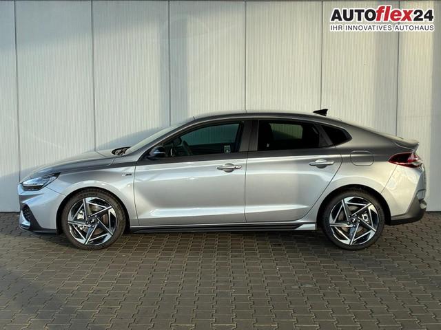 Hyundai i30 Fastback N-Line 1.5 T-GDI 7-DCT / ACC Sitz + Lenkradheizung LED PDC V&H Kamera Alu 18" 