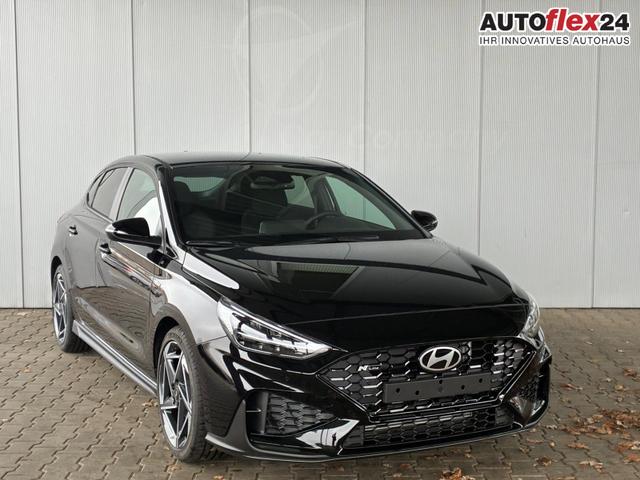 Hyundai i30 N-Line Fastback DCT 1.5 T-GDI mHev / Navi ACC Sitz & Lenkradheizung LED Alu 18" 