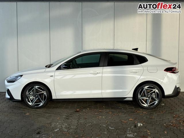 Vorlauffahrzeuge Hyundai i30 - N-Line Fastback DCT 1.5 T-GDI mHev / Navi ACC Sitz & Lenkradheizung LED Alu 18"