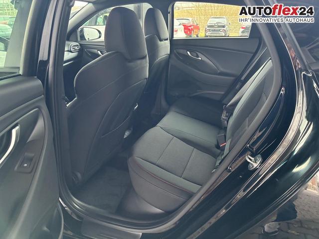 Hyundai i30 N-Line Fastback DCT 1.5 T-GDI mHev / Navi ACC Sitz & Lenkradheizung LED Alu 18" 