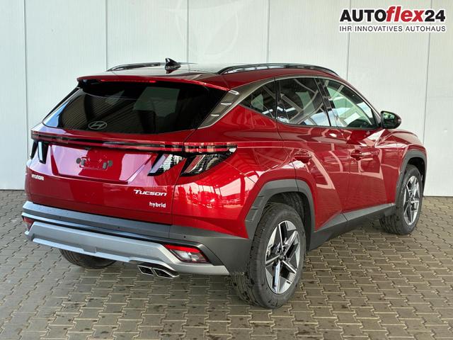 Hyundai TUCSON E-Motion 1.6 T-GDi 2WD HEV / Panoramadach ACC LED Sitz + Lenkradheizung Navi PDC V&H Kamera Alu 18" 