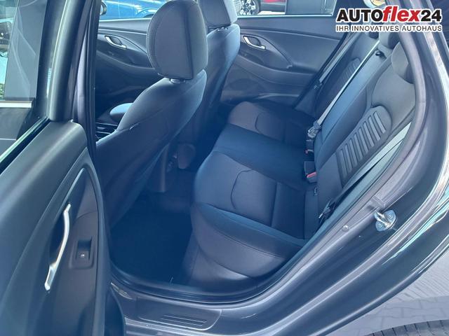 Hyundai i30 Kombi Comfort Plus 1.0 TGDI / Navi Sitz & Lenkr.Heiz. Keyless LED Alu17 