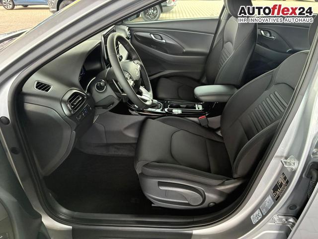 Hyundai i30 Comfort Plus 1.0 TGDI DCT / Navi ACC LED Sitz & Lenkr.Heiz PDC V&H.m.Kamera Alu 17 