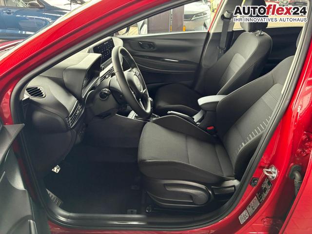 Hyundai BAYON Comfort Plus 1.2 MPI / Navi PDC m. Kamera Klimaautom./ LED Sitz & Lenkr.Heiz/ Alu16 