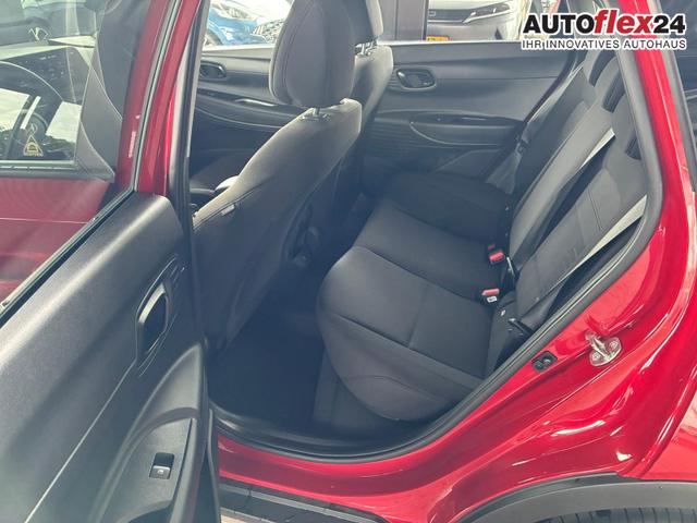 Vorlauffahrzeuge Hyundai BAYON - Comfort Plus 1.2 MPI / Navi PDC m. Kamera Klimaautom./ LED Sitz & Lenkr.Heiz/ Alu16