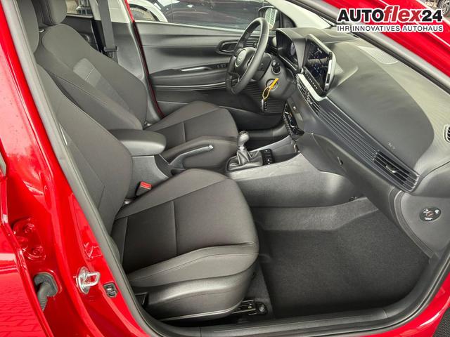 Hyundai BAYON Comfort Plus 1.2 MPI / Navi PDC m. Kamera Klimaautom./ LED Sitz & Lenkr.Heiz/ Alu16 