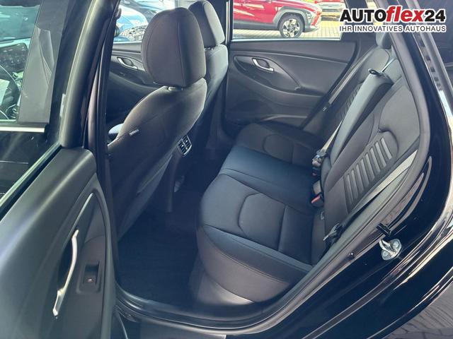 Vorlauffahrzeuge Hyundai i30 - Comfort Plus 1.0 TGDI DCT/ ACC / PDC V.&H.Kamera Keyless Sitz & Lenkr.Heiz./ LED Alu 17