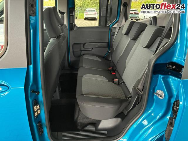 Ford Tourneo Courier Titanium 1.0 Ecoboost / PDC V&H +Kamera Shz vo AHK fest Alu 16" 