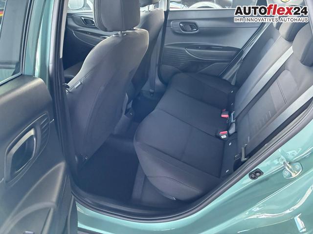 Hyundai BAYON Comfort Plus 1.2 MPI / Navi PDC m. Kamera Klimaautom./ LED Sitz & Lenkr.Heiz/ Alu16 