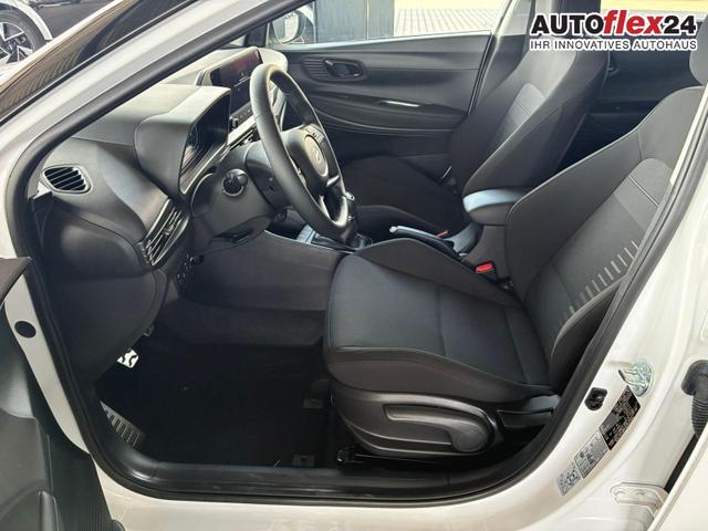 Hyundai BAYON Comfort Plus 1.2 MPI / Navi PDC m. Kamera Klimaautom./ LED Sitz & Lenkr.Heiz/ Alu16 