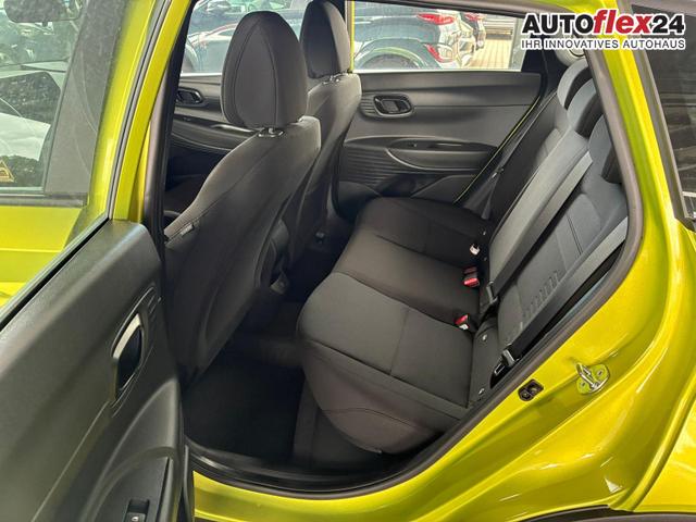 Hyundai BAYON Blackline 6MT / PDC m. Kamera Sitz & Lenkr.Heiz./ LED Privasy Alu 16" 