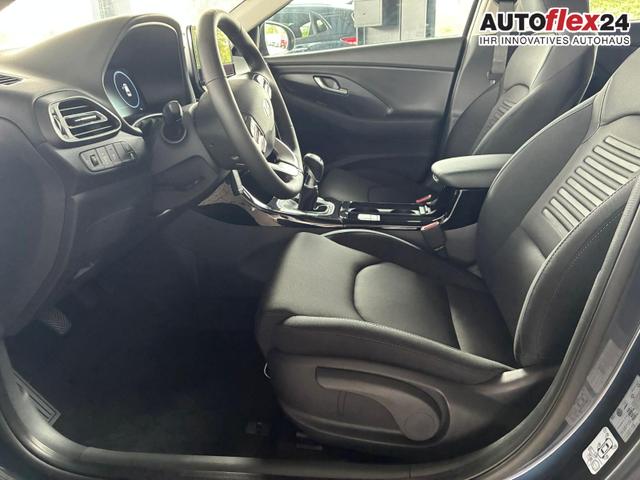 Hyundai i30 Kombi Comfort 1.5 GDI / Navi Tempomat Sitz + Lenkradheizung LED Alu 16'' 