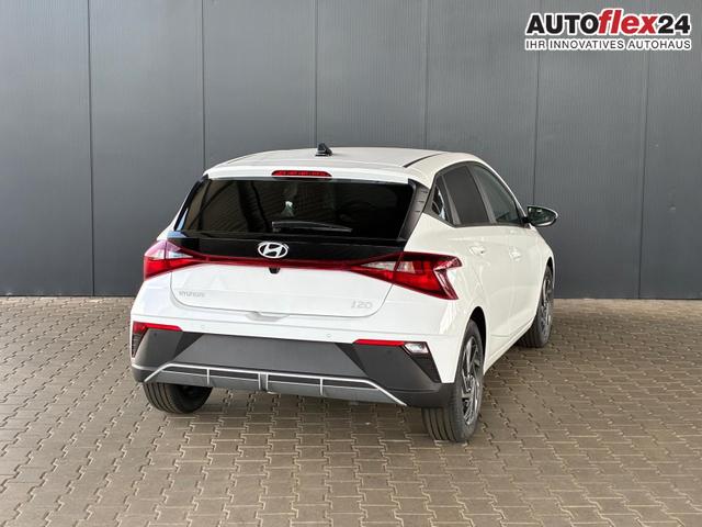Hyundai i20 Pure 1.2 MPI / Navi PDC Hinten + Kamera Abgedunkelte Scheiben Tempomat Alu 16" 