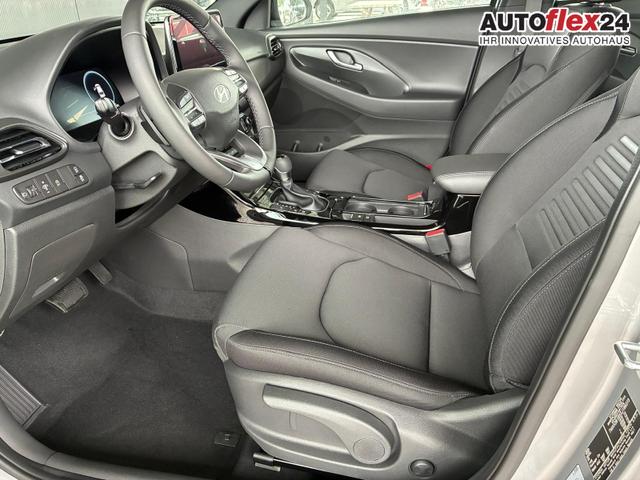 Hyundai i30 Kombi Comfort Plus 1.0 TGDI DCT / Navi Sitz + Lenkradheizung PDC V&H Kamera LED Alu 17" 