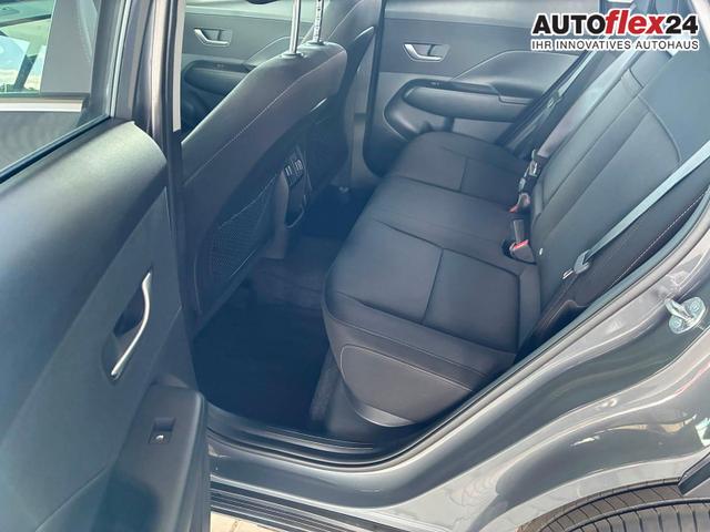 Hyundai KONA Comfort 1.0 T-GDI 2WD / Navi Keyless PDC V.&H. Kamera Sitz & Lenkr.Heiz./ LED Alu 18" 