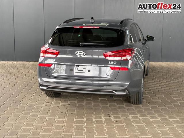 Hyundai i30 Kombi Comfort Plus 1.0 TGDI DCT / Navi Sitz + Lenkradheizung PDC V&H Kamera LED Alu 17" 