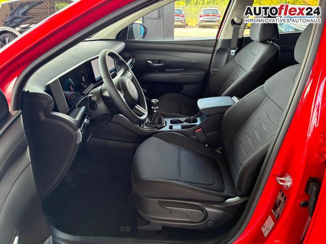 Hyundai TUCSON NX4 Pure 1.6 T-GDI 2WD 48V / Sitz + Lenkradheiz. LED Tempomat Alu 17" 