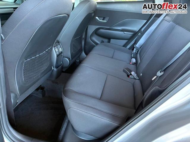 Hyundai KONA Comfort Plus 1.6 T-GDI DCT 4WD / Navi ACC Keyless Sitz + Lenkradheiz. Schiebedach LED Alu 18" 