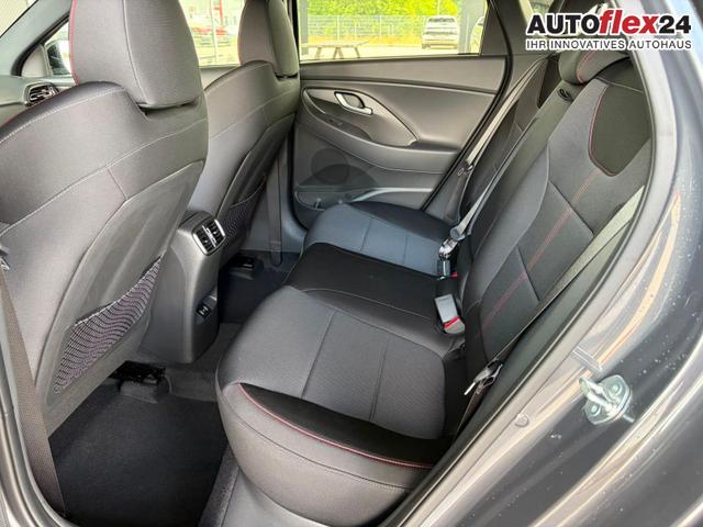 Hyundai i30 Kombi N-Line 1.5 T-GDI 48V / Navi PDC V&H + Kamera Sitz Lenkradheizung LED Alu 18" 