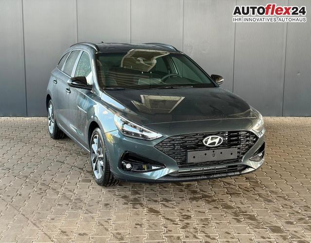 Hyundai i30 Kombi Comfort Plus 1.0 TGDI DCT Navi/ Adaptiver Tempomat/ Totwinkel Assistent/ Alu 17" 