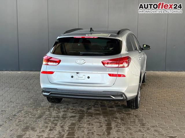 Hyundai i30 Kombi Comfort Plus 1.0 T-GDI DCT Navi/ Totwinkel Assistent/ PDC V&H + Kamera/ Alu 17" 