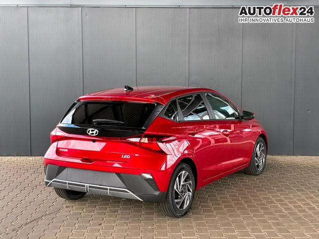 Hyundai i20 Pure 1.2 MPI / Navi PDC Hinten + Kamera Abgedunkelte Scheiben Tempomat Alu 16" 