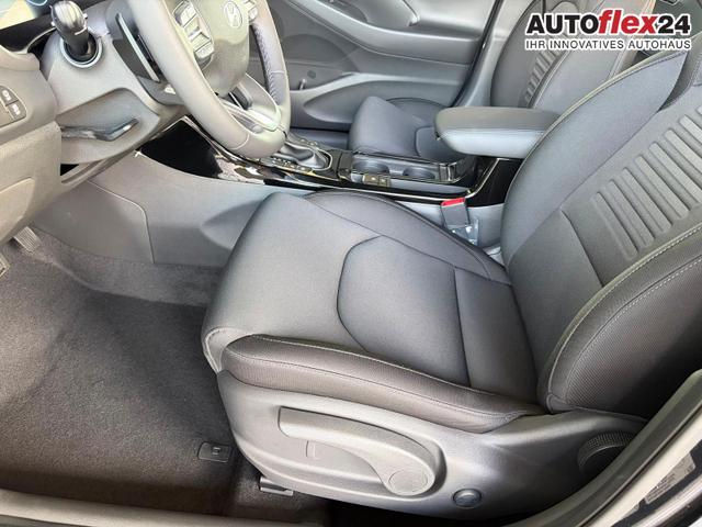 Hyundai i30 Kombi Comfort Plus Navi / ACC Totwinkel Assistent PDC V&H + Kamera/ Alu 17" 