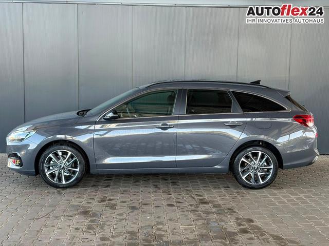 Vorlauffahrzeuge Hyundai i30 Kombi - Comfort Plus Navi / ACC Totwinkel Assistent/ PDC V&H   Kamera/ Alu 17"