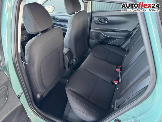Hyundai i20 Smart 1.0 T-GDi 90PS 7DCT Automatik / Navi PDC H. mit Kamera SHZ Vorne ALU 16'' 