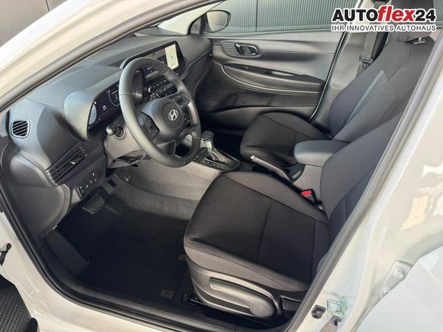 Hyundai i20 Smart 1.0 T-GDi 90PS 7DCT Automatik / Navi PDC H. mit Kamera SHZ Vorne ALU 16'' 