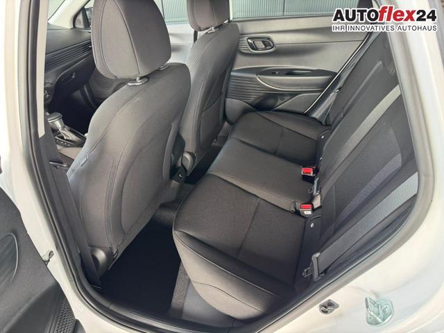 Hyundai i20 Smart 1.0 T-GDi 90PS 7DCT Automatik / Navi PDC H. mit Kamera SHZ Vorne ALU 16'' 